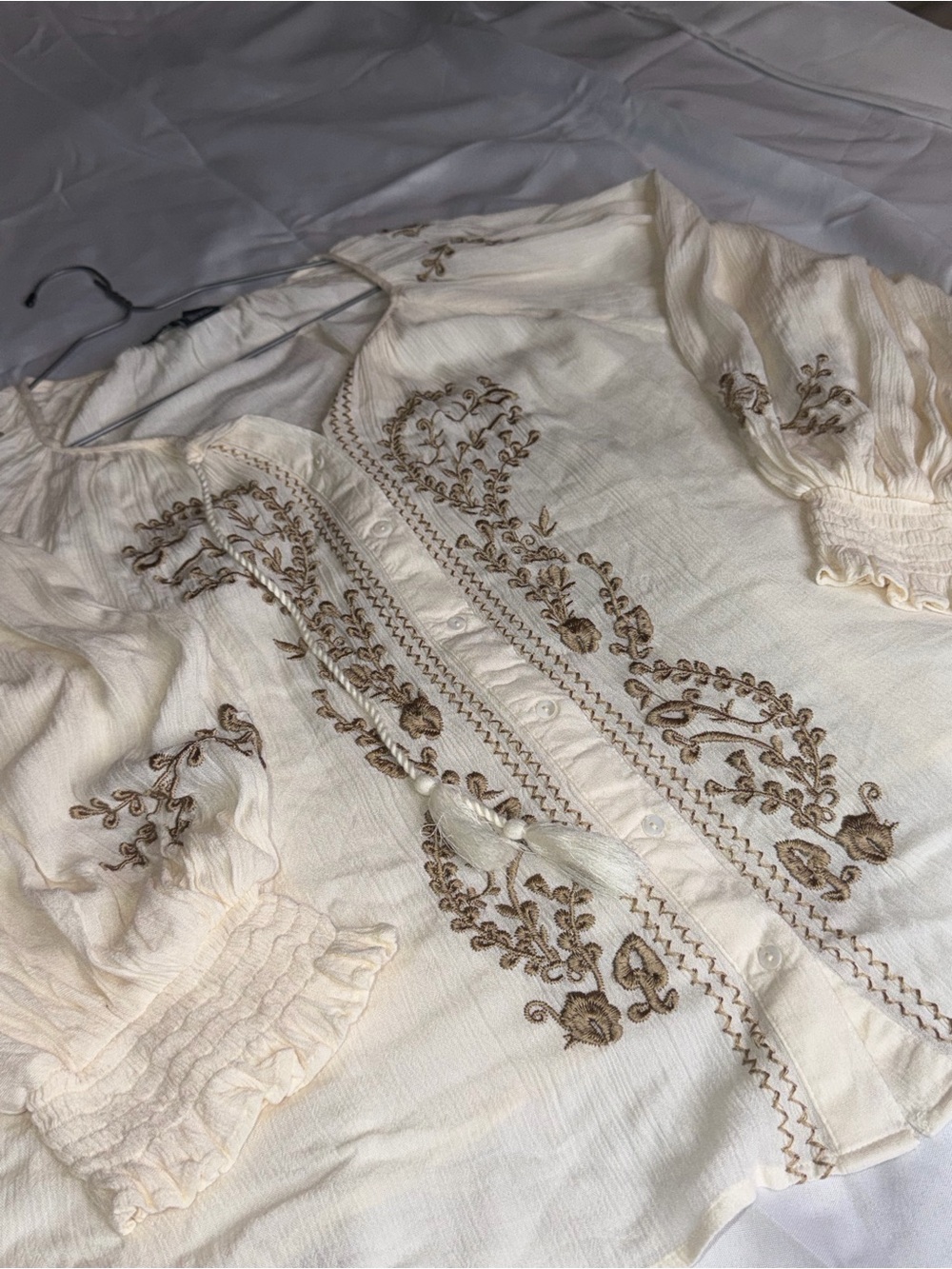 Karen Kane Lightweight Cream Rayon Top